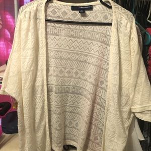 Ladies 24/7 off white cardigan size Medium